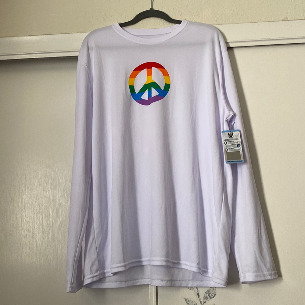 NWT vapor apparel shirt. Size XL